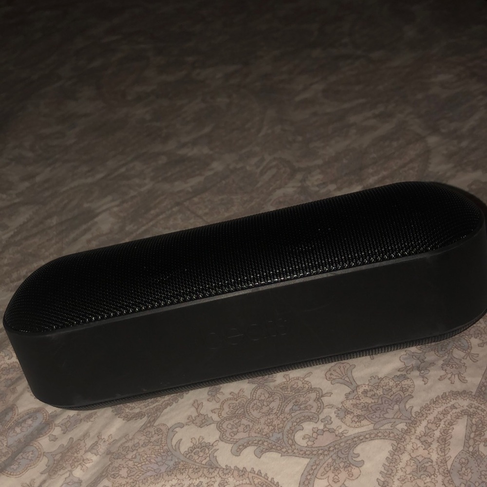Beats Pill+ - Picture 2 of 3